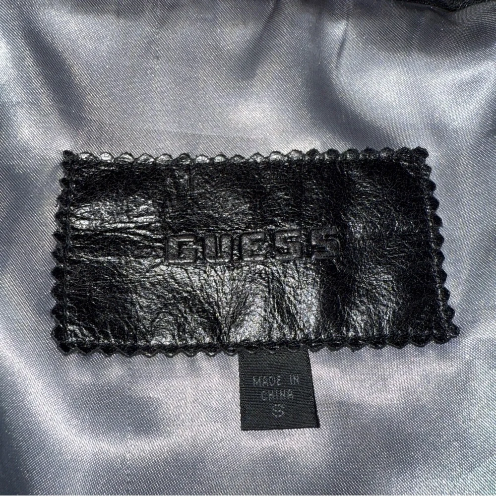 GUESS Jacket‎ Women’s S Black Genuine Leather 5-Snap Button Front Trucker *READ